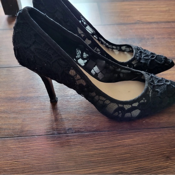 Nine West Black Lace Heels - Picture 1 of 2